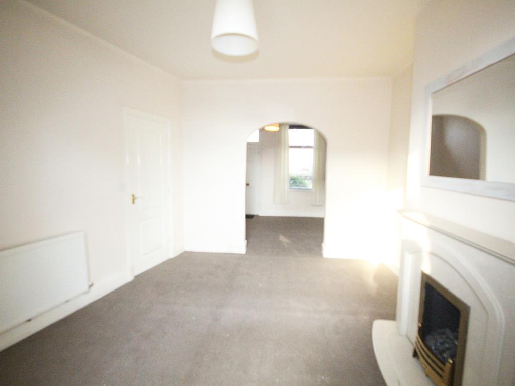 2 bedroom mid terrace house To Let in Fence - IMG_0484.jpg